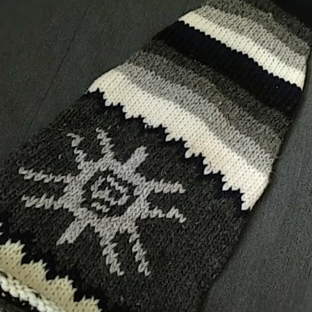 Funky long wool hat - Picture 2 of 5